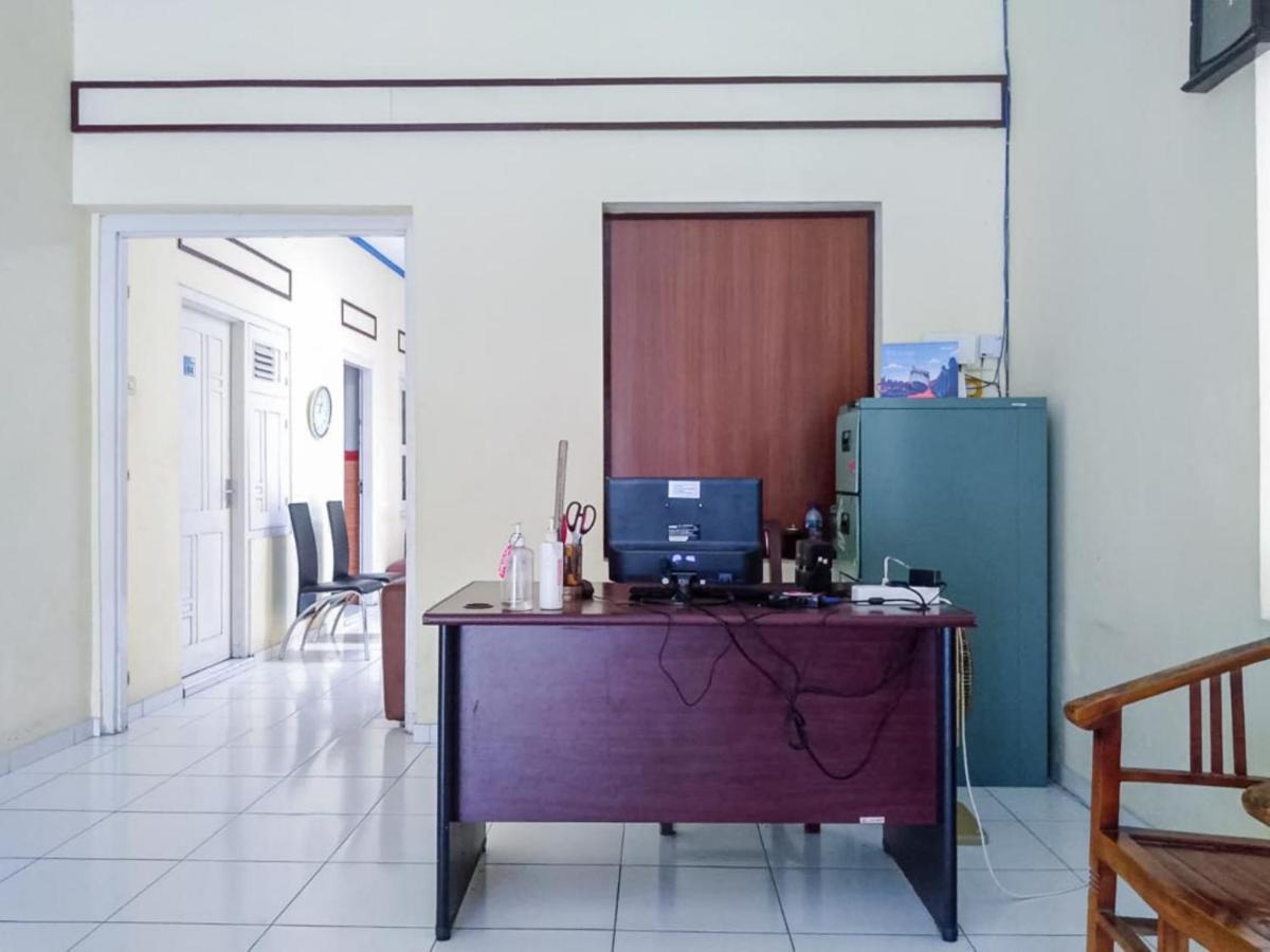 Reddoorz Syariah At Griya Soeratin Pacitan Ξενοδοχείο Εξωτερικό φωτογραφία