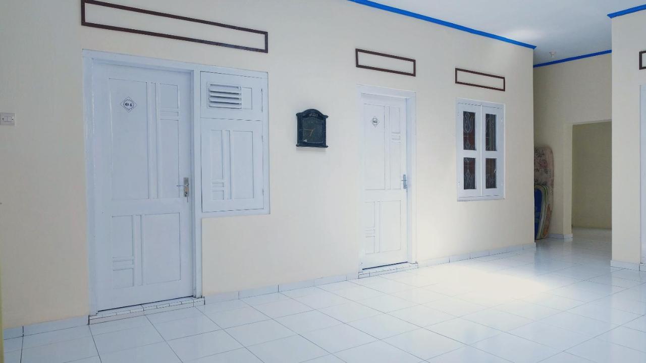 Reddoorz Syariah At Griya Soeratin Pacitan Ξενοδοχείο Εξωτερικό φωτογραφία